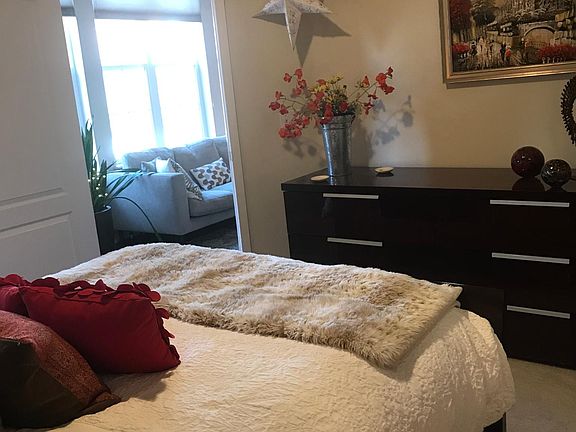 5th image of 1489 Steele St APT 111