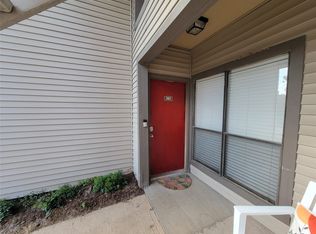 2025 Augusta Dr APT 303, Houston, TX 77057