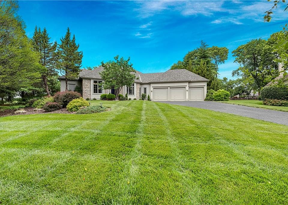 1st image of 16890 Meadow Ln