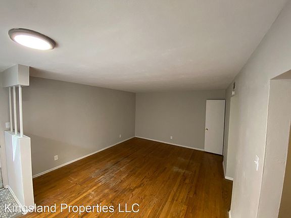 3rd image of 309 Sigsbee Ave #B