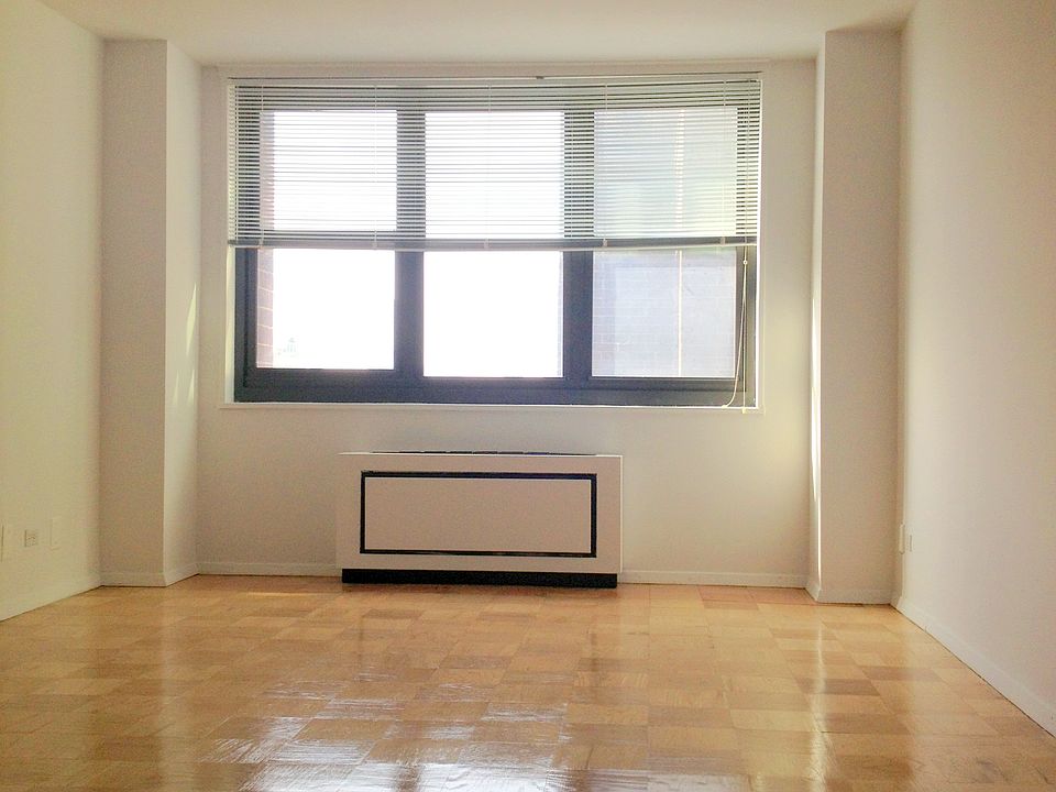 1st image of 200 E 72nd St APT 35D