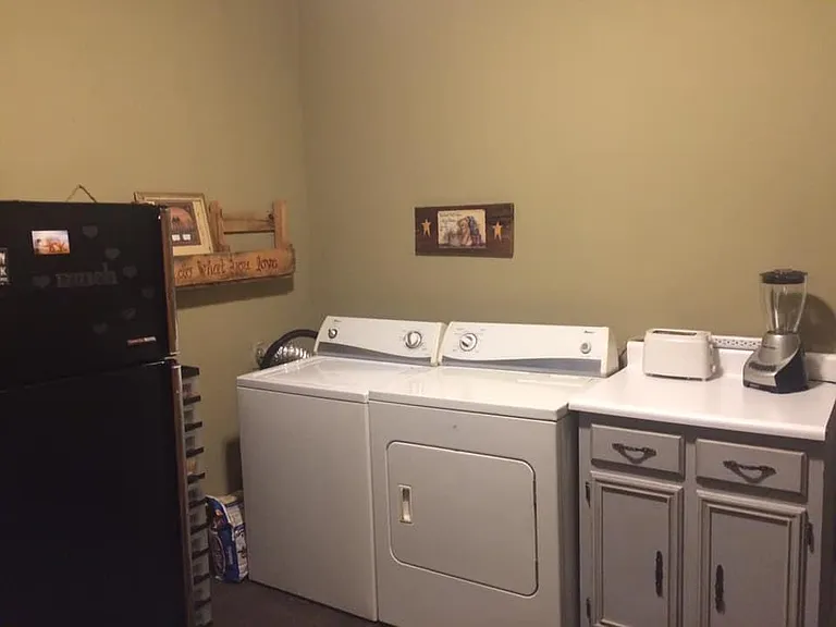 1028 Marshall St #1B — Photo 5