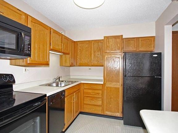 2nd image of 1280 Village Dr APT 305