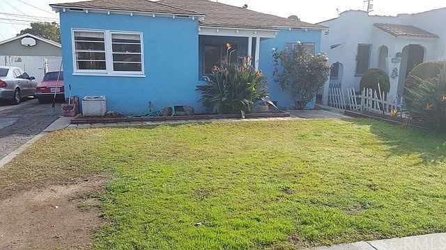 1st image of 10012 Rosewood Ave