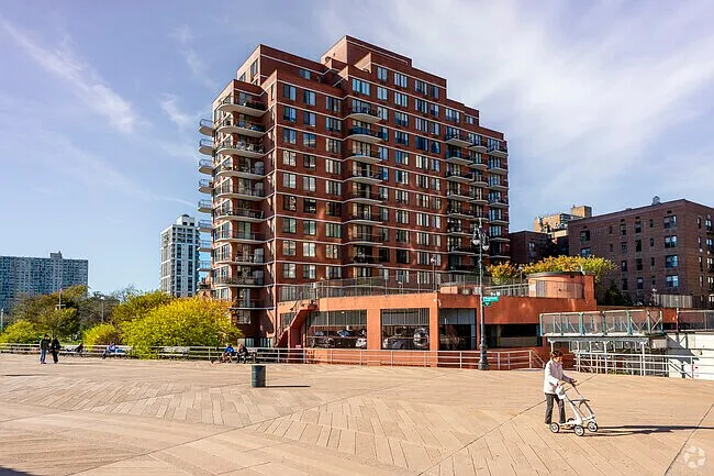 Building Photo - 3111 Ocean Pkwy #10J
