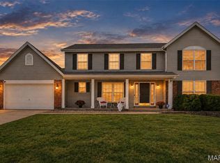 1283 Pinehurst View Dr, O'Fallon, MO 63366
