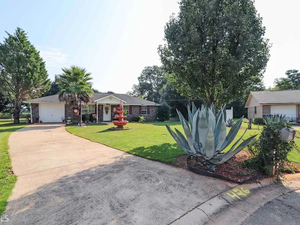426 William Dr, Fort Valley, GA 31030