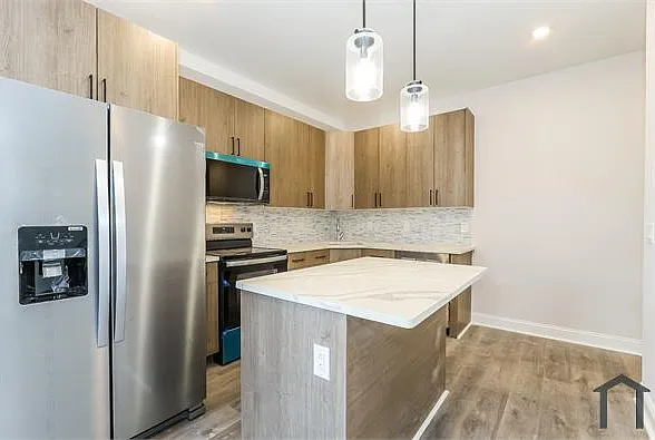 953 Belmont Ave — Photo 8