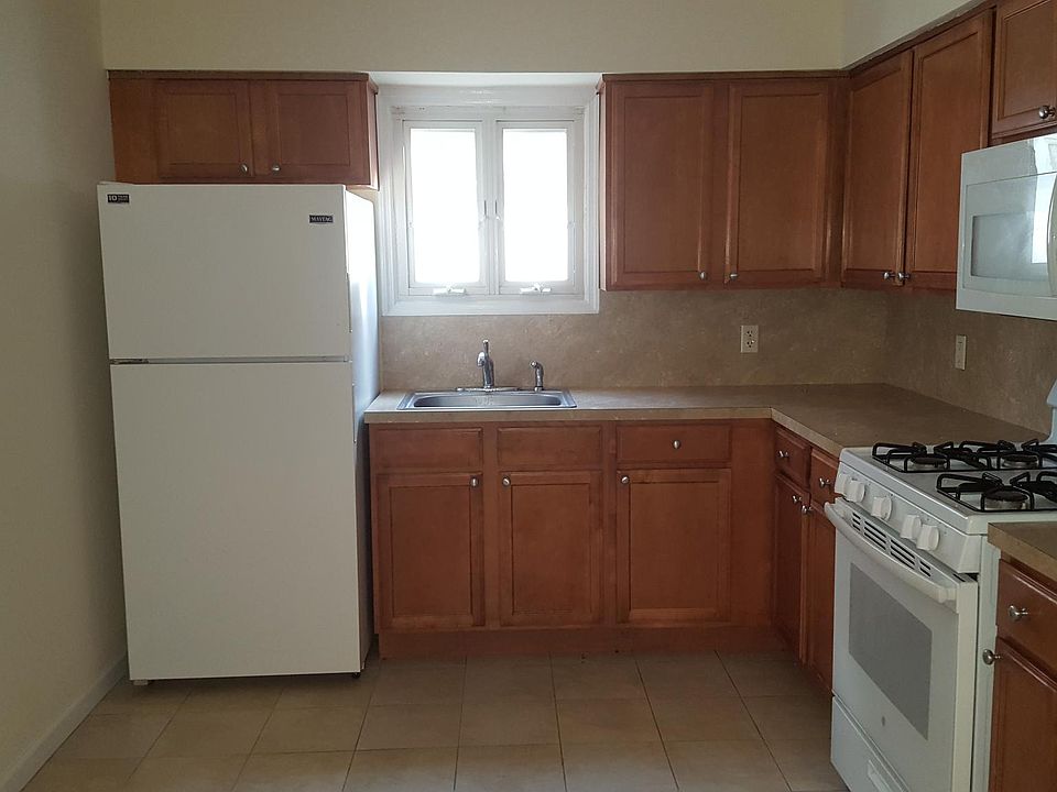 1st image of 471 Durant Ave