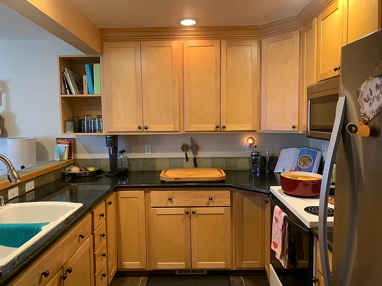 356 S Taft Ct #105 — Photo 7