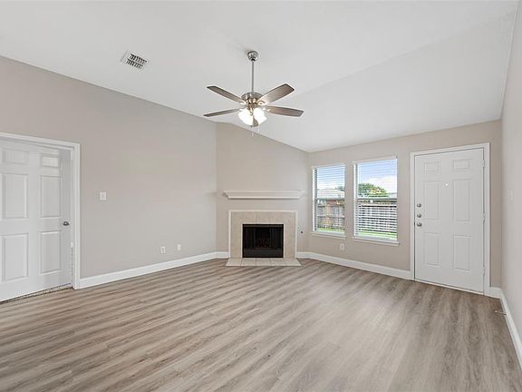 3rd image of 2101 Wildwood Dr #2101