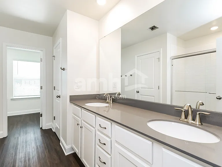 544 Rivermist Dr — Photo 13
