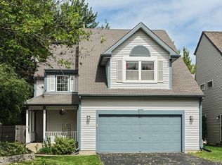 16970 W Serranda Dr, Libertyville, IL 60048