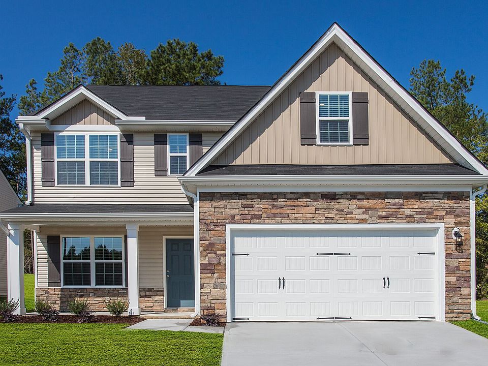 Gorgeous 4 bed 2.5 bath home with tons of space