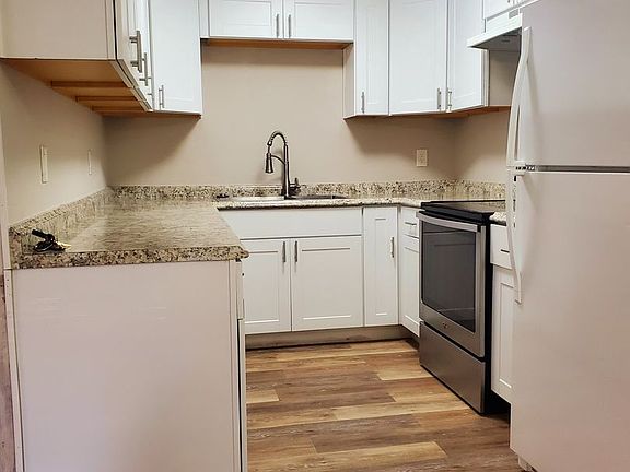 3rd image of 8238 & 8240 59th Ave E #8240