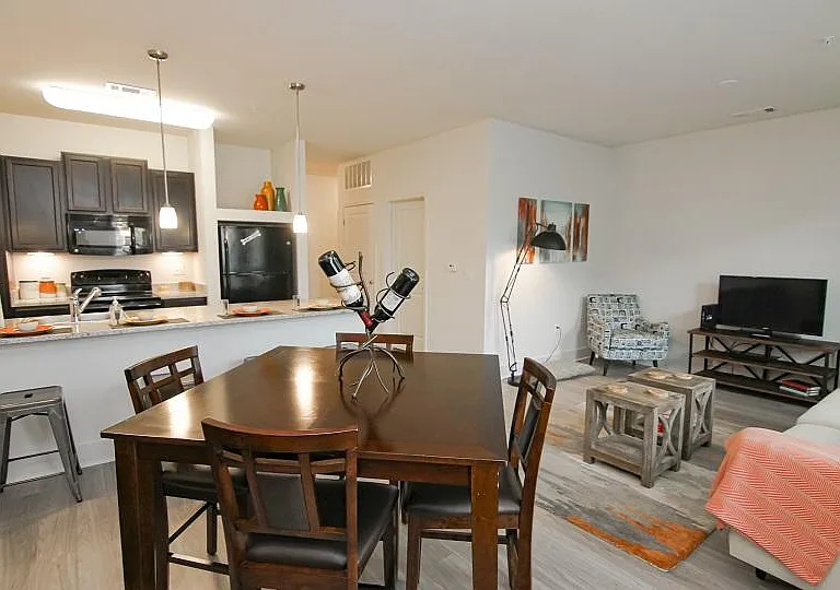 South Junction Apartments — Photo 75