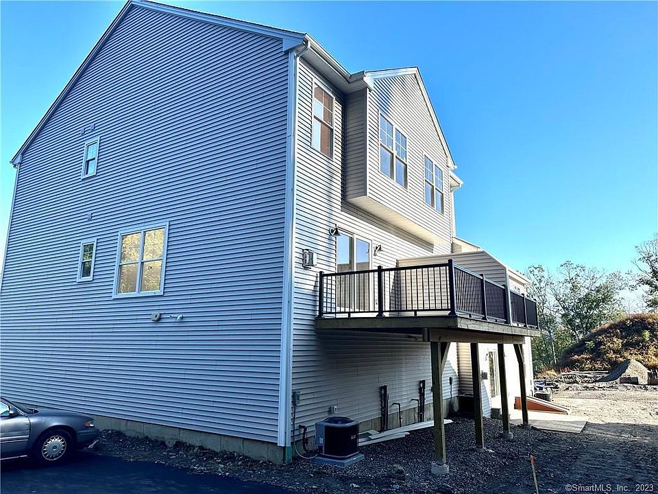 85 River Rd Shelton CT Zillow