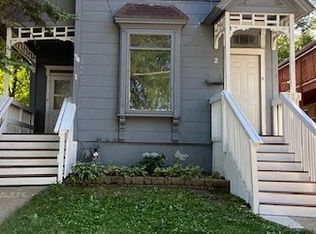 34 Lynch St, Elgin, IL 60123