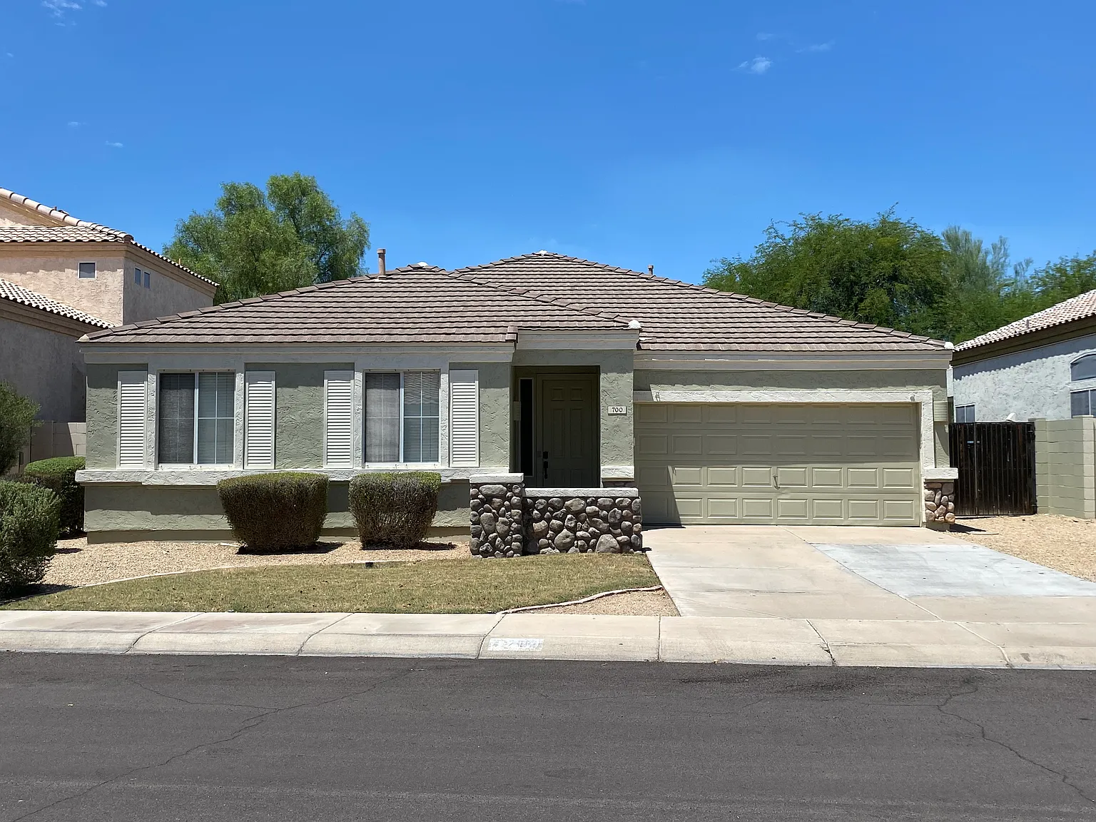 3 bed, 1500 sqft, $2,700 — Photo 1