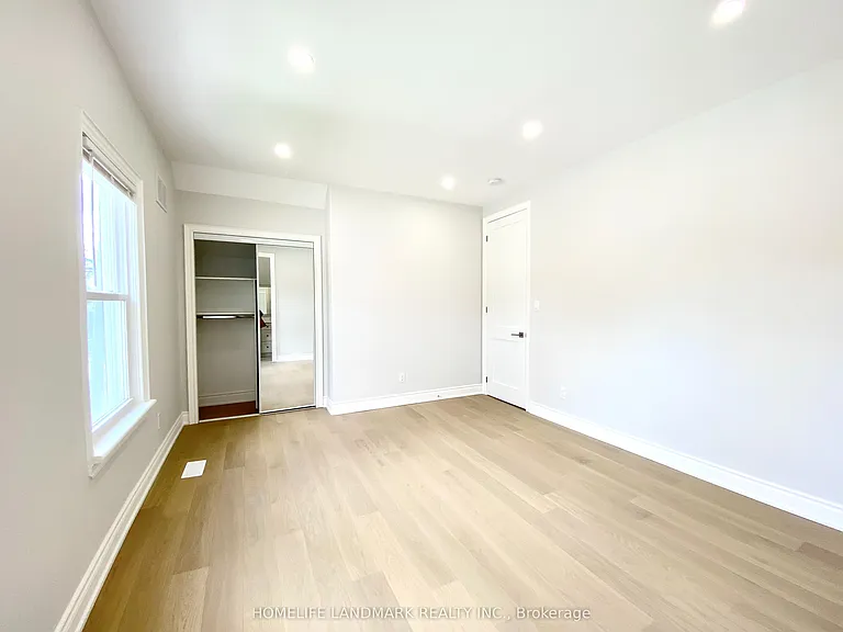 41 Arnold Cres #1 — Photo 18