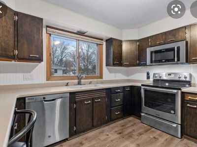 1356 Sunset Ln, Menasha, WI, 54952