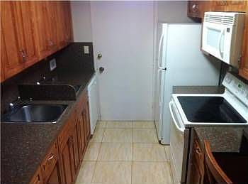 4th image of 5401 Collins Ave APT 1014
