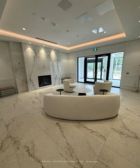 4010 Eglinton Ave W #426 — Photo 3