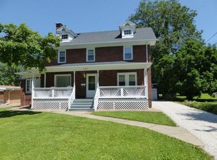 230 E Maryland Heights Rd, Decatur, IL 62526