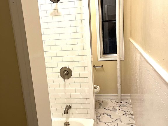 4th image of 2340 7th Ave #23