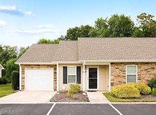 3217 Hyde Place Cir, Winston Salem, NC 27103