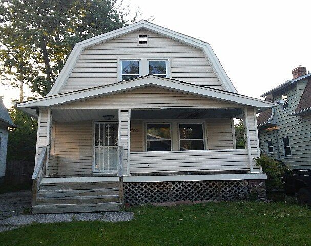 1st image of 779 E 131st St