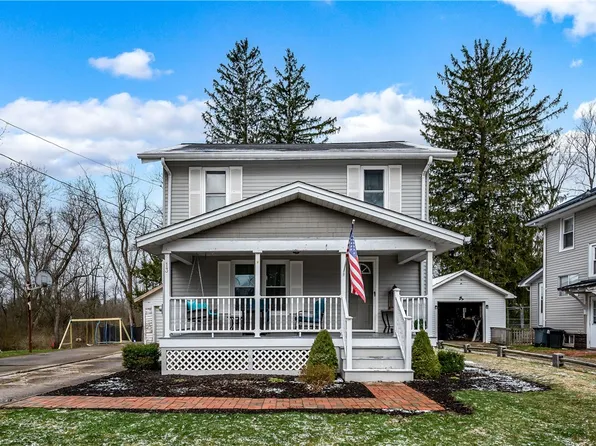 13 Gregg St, Grove City, PA 16127