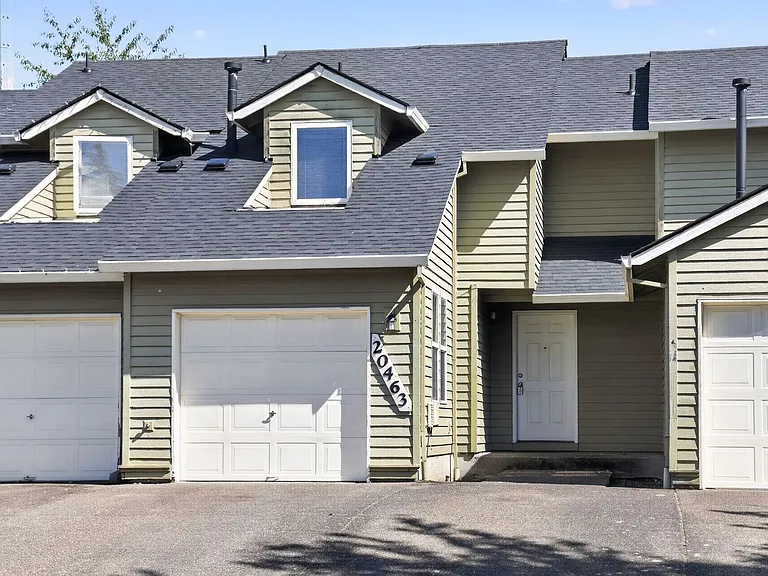 20463 SW Midline St — Photo 1
