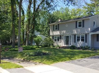 19 Kingsberry Dr, Rochester, NY 14626