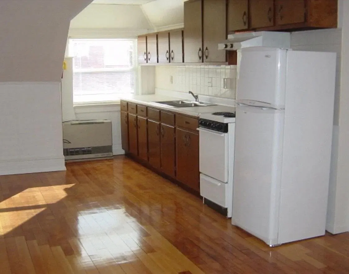 Studio, 550 sqft, $1,895 — Photo 2