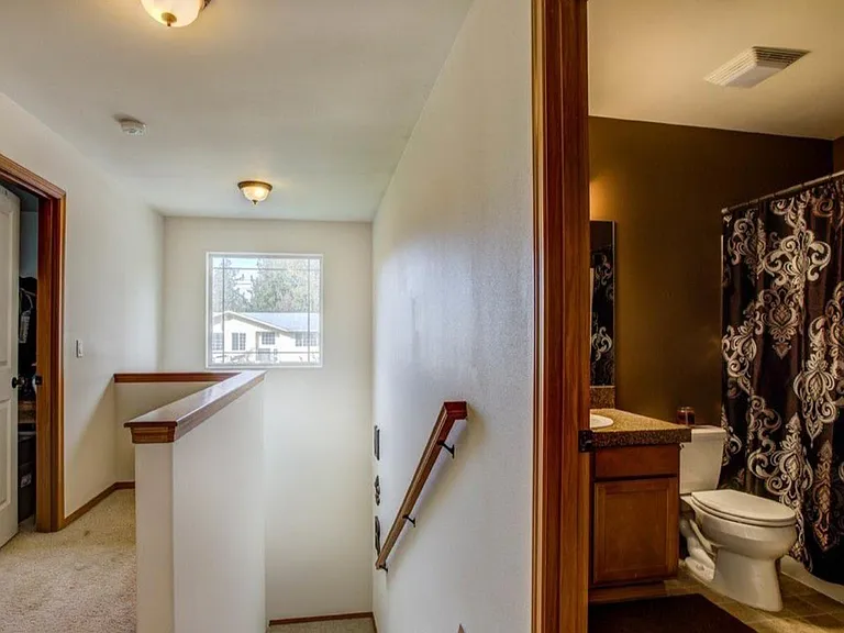 1305 King Dr — Photo 10