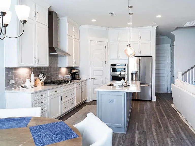 Custom ceiling height cabinets for optimal storage