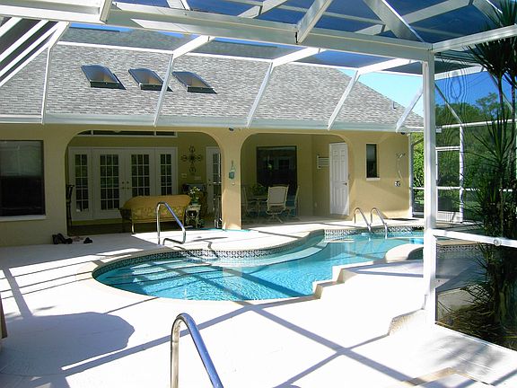 Pool-Patio