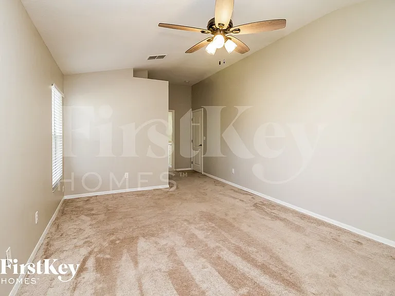 813 Arbor Hill Cir — Photo 9