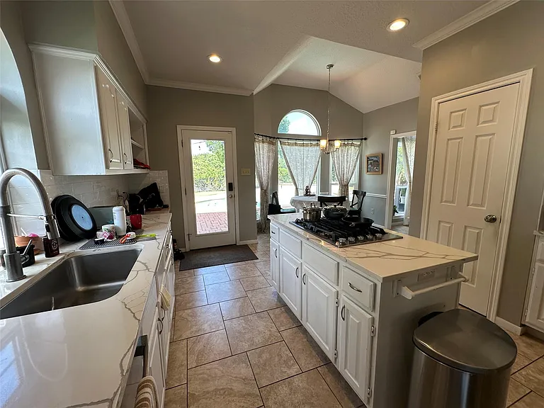 4634 Grand Cayman Dr — Photo 19