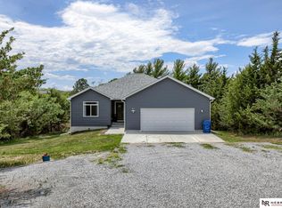 2215 Woodsey Ln, Crete, NE 68333