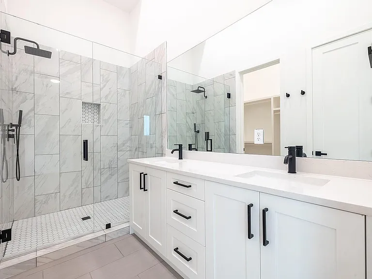 21508 Twain Cv #A — Photo 8