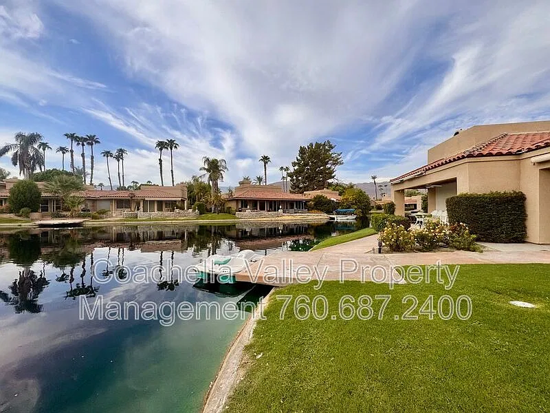 3 bed, 3.0 bath, 2148 sqft, $7,995 — Photo 2