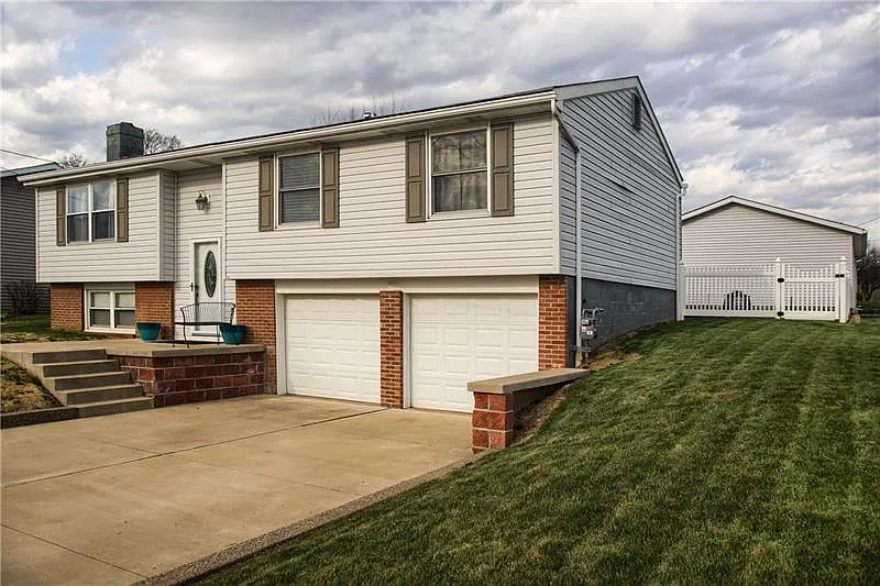 1601 Porter St photo 1