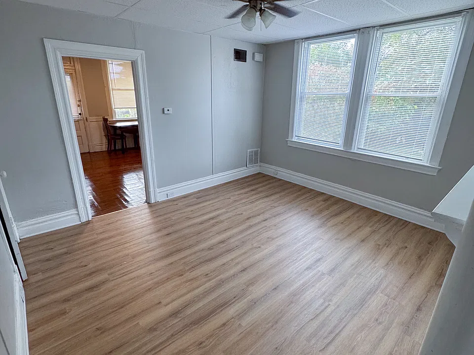228 Deer Ln #1