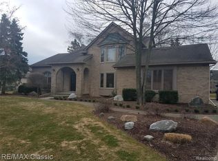 4079 Penrose Ct, Troy, MI
