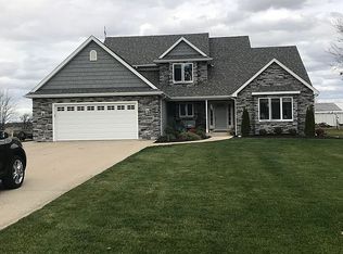 204 Bittersweet Ln, Ossian, IN 46777