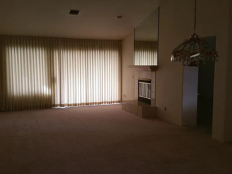 2813 Linkview Dr — Photo 3