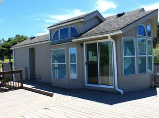 5670 3rd St NW, Tillamook, OR 97141