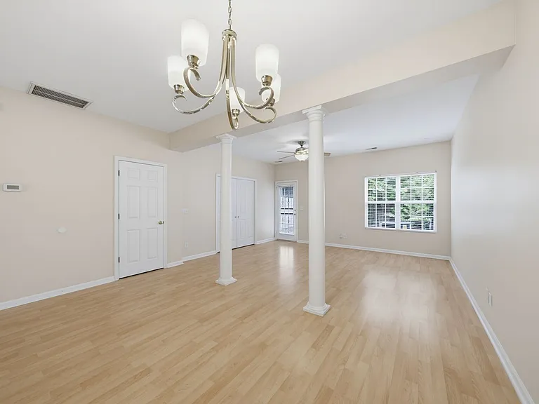 106 Anterbury Dr — Photo 12